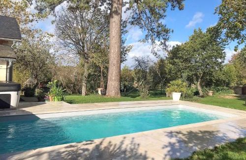 Faye-d'Anjou Cama Y Desayuno | Maison de maître avec piscine et jardin - cœur des Coteaux du Layon, proche Angers et Saumur - FR-1-622-55