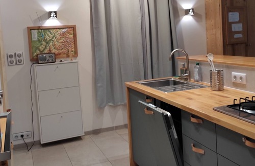 Ugine Casa | Maison de Montagne Rénovée Avec Poêle à Bois