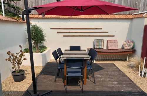 Guisseny Casa | Maison de Vacances à Guissény : Charme et Convivialité en Bord de Mer