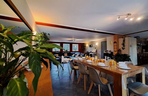 Engreux Cabaña | A Vellereux Houffalize-Gîte-Baño privado con bañera-Vista al campo
