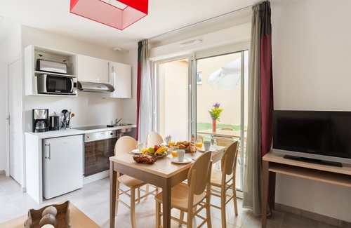 Montignac Casa | Maison de vacances avec terrasse | Accès piscine + salle de gym!