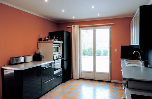 Les Vans Casa | Maison de Vacances Avec Piscine Proche du Village des Vans au Cœur des Cévennes