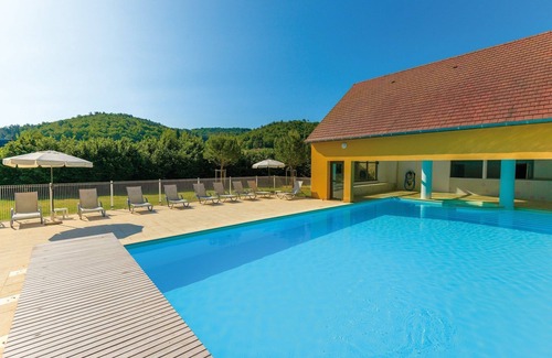 Montignac Casa | Maison de vacances pour 6 sur 2 étages | Accès salle de gym et piscine