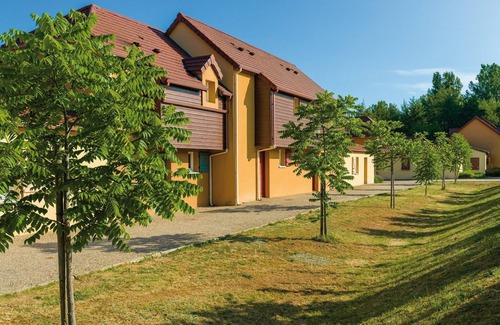 Montignac Casa | Maison de vacances pour 6 sur 2 étages | Accès salle de gym et piscine