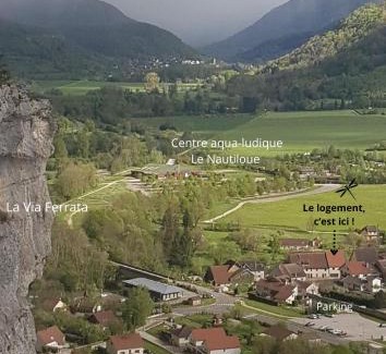 Ornans Casa | Maison de Vacances - vue panoramique rivière