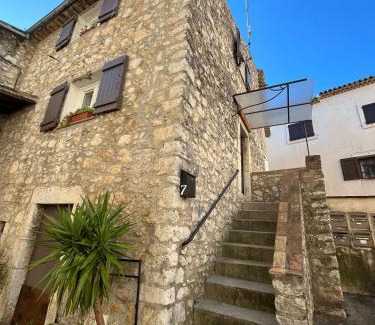 La Colle-sur-Loup Apartamento | Maison de village chaleureuse