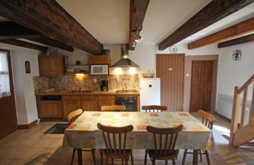 Bazien Casa | Maison de village 6 pers avec salle de jeux, proche nature et cristalleries de Baccarat - FR-1-589-59