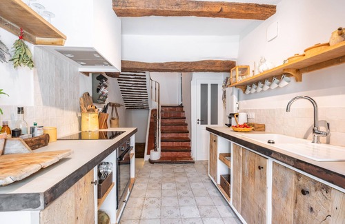 Flassan Casa | Chez Prunelle-Casa-Baño en la habitacion