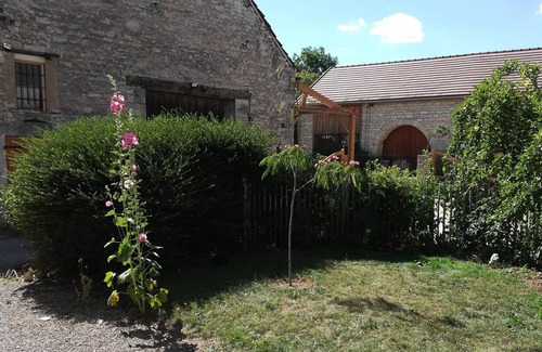 Precy-le-Sec Casa | Maison de Village Agréable à Vivre