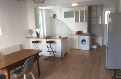 Cadenet Casa | Maison de village, les hirondelles