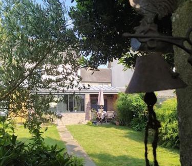 Saint-Brieuc Casa | Maison de ville entièrement rénovée avec jardin