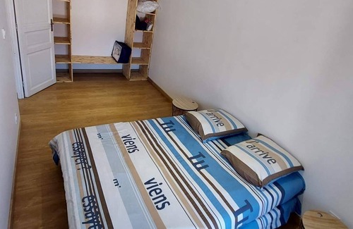 Sury-le-Comtal Casa | Maison de Ville Dans Residence Privée