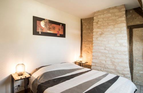 Nogent-le-Rotrou Casa | Maison de ville NLR - 6 lits simples - BBQ - Proche Gare - grand Parking