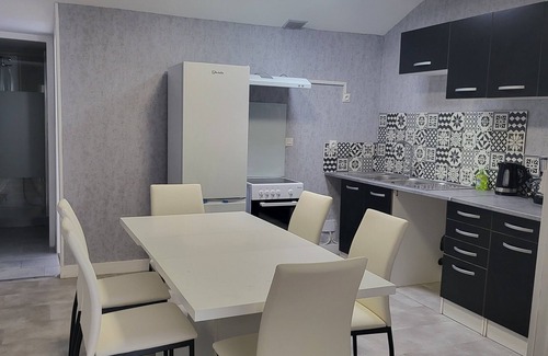 Matha Casa | Maison de Ville Rénovée à Neuf Située Dans un Calm