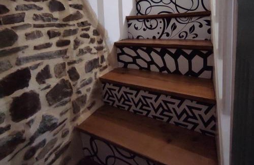Periers Casa | Maison de ville rénovée au cœur du Cotentin.