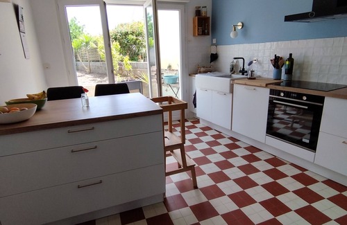 Lanester Casa | Maison des Années 40 Proche du Ruisseau du Plessis de Lanester