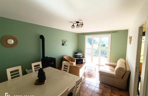 Lourdes Apartamento | Maison des champs et sa grande terrasse privée