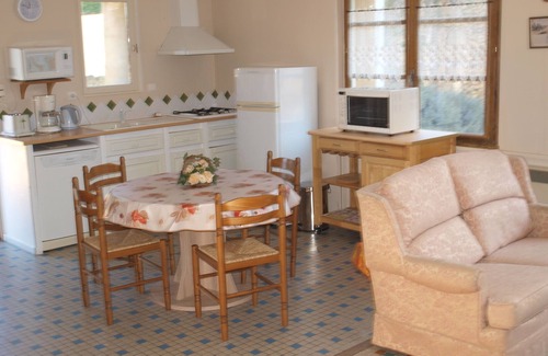 Angles-sur-lAnglin Casa | Maison des Vacances au Calme à Proximité de la Brenne