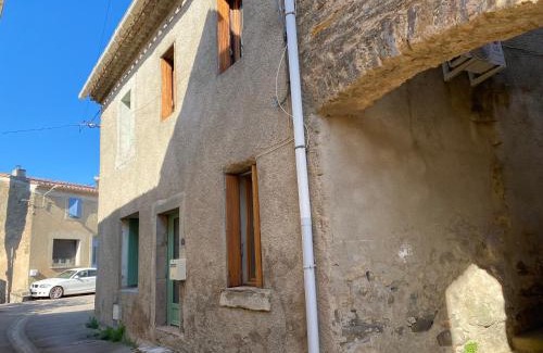 Montbrun-des-Corbieres Casa | Maison des Remparts