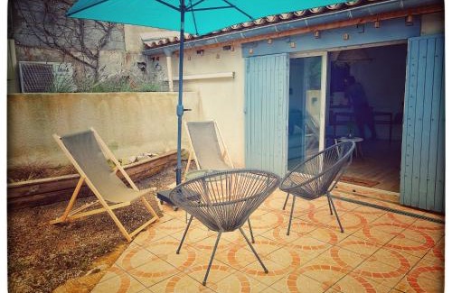 Villeneuve-les-Avignon Casa | Maison des garçons