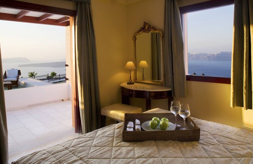 Akrotiri Hotel | Maison Des Lys