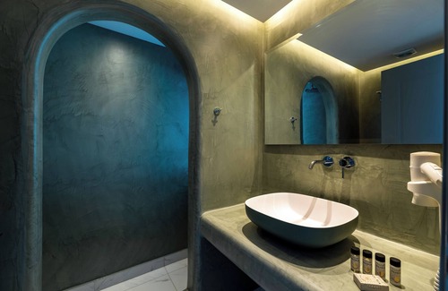 Akrotiri Hotel | Maison Des Lys