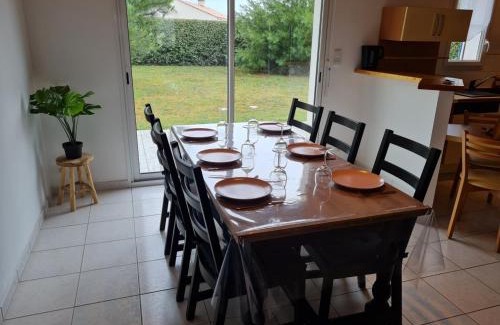 Brem Sur Mer Casa | Maison des Trèmières