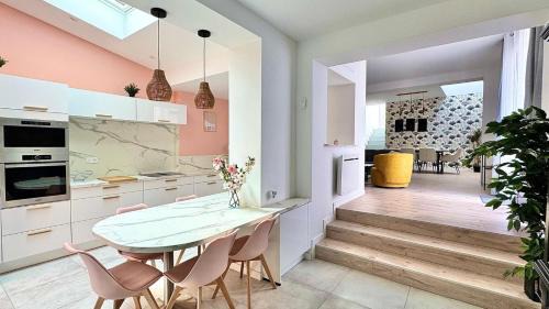 Saint-Honore - Jeanne d'Arc Casa | Maison design 11 pers -Terrasse -Netflix -Confort