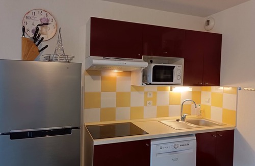 Aubignan Casa | Maison Deux Chambres Dans Résidence de Vacances Avec Piscine