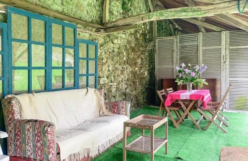 Rabodanges Casa | Maison du Chapelain avec Cheminée, Jardin et Animaux Acceptés - FR-1-497-54