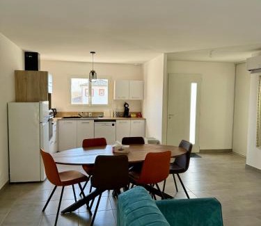 Lamothe-Capdeville Apartamento | Maison du Cos, neuve avec 3 chambres et un garage