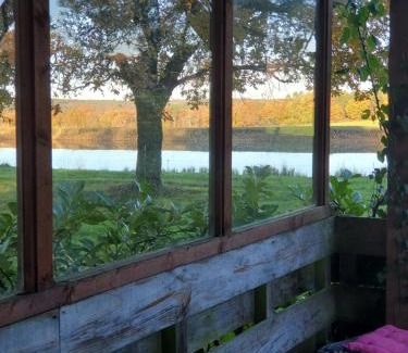 Rouffignac-Saint-Cernin-de-Reilhac Apartamento | Maison du Lac avec jacuzzi privatif en option