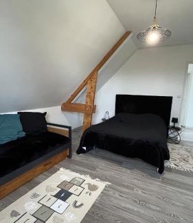 Montchaton Casa | Maison du Mont César