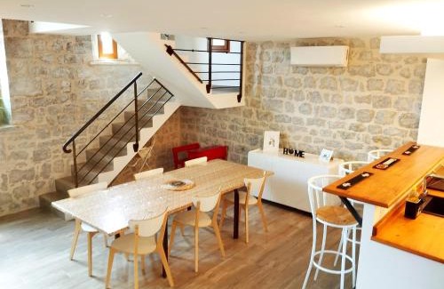 Balazuc Casa | Maison du Troubadour