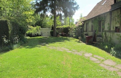 Saint-Denis-le-Ferment Casa | Maison en Bord de Rivière 1h Paris