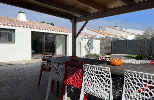 Noirmoutier-en-l'Ile Casa | Maison en bord de mer à Noirmoutier : 3 chambres, jardin clos, internet, parking, plage à 250m - FR-1-224B-646