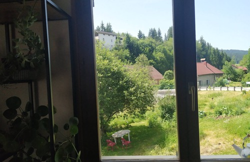 Rochejean Casa | Maison en Bord de Rivière