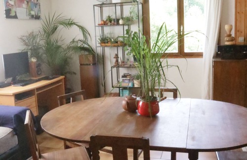 Rochejean Casa | Maison en Bord de Rivière