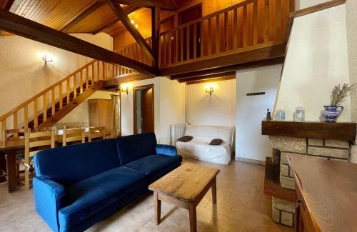 Araules Casa | Maison en forêt avec terrasse, jeux pour enfants et cheminée, près du Pic du Lizieux et du Lac bleu - FR-1-582-235