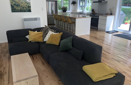 Eastman Casa | Maison en Montagne Avec Spa!