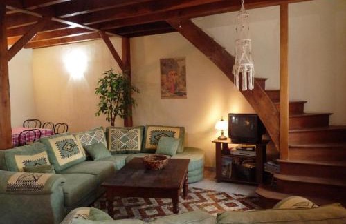Nizerolles Casa | Maison en pierre avec jardin, jeux enfants et animaux acceptés - FR-1-489-137