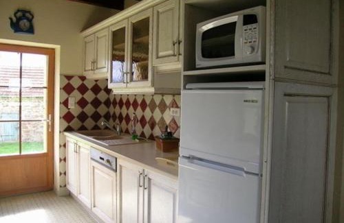Nizerolles Casa | Maison en pierre avec jardin, jeux enfants et animaux acceptés - FR-1-489-137