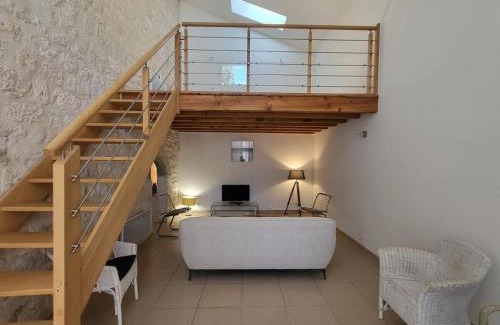 Taix Casa | Maison en pierre rénovée