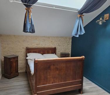 Yversay Casa | Maison en pierres 6 à 8 personnes proche du Futuroscope