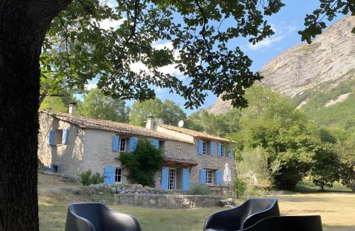 Entrepierres Casa | Maison en Provence ancien moulin