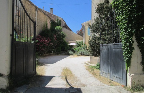 Puisserguier Casa | acondicionado encantadora casa con piscina privada cerca de la playa de Valras y Béziers