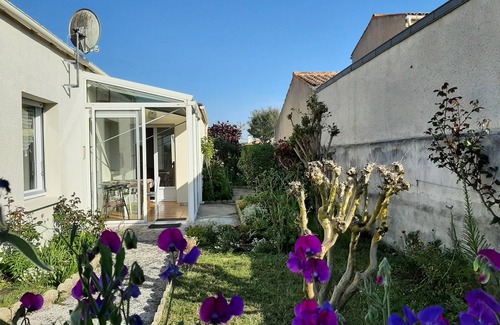 La Cotiniere Casa | Maison et Jardin Clos de Murs 5 min de la Plage