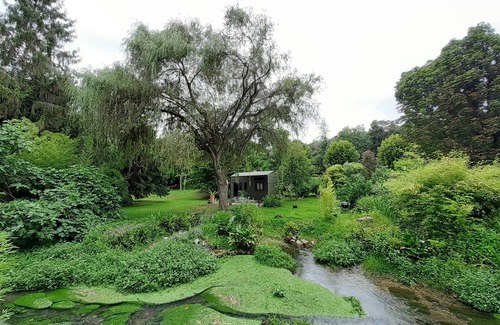 Eyliac Casa | Maison familiale de campagne au bord d'une rivière avec piscine