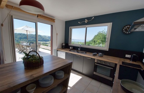 Saint-Jean-du-Doigt Casa | Lujosa casa con espectacular vista al mar!