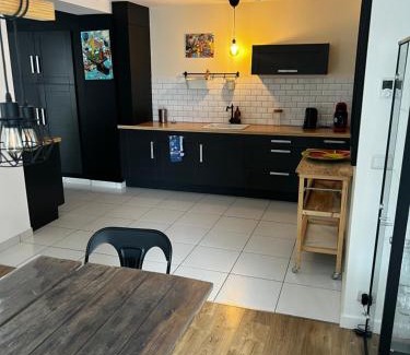 Saint-Aignan-Grandlieu Casa | Maison familiale 4 chambres avec jardin et piscine